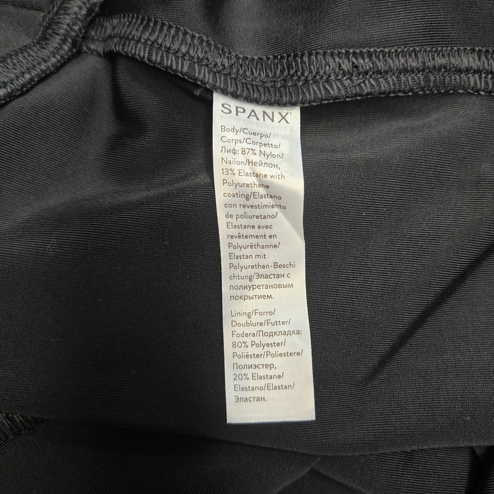 SPANX Shiny Black Leggings NWT SIZE  SMALL - Picture 9 of 12